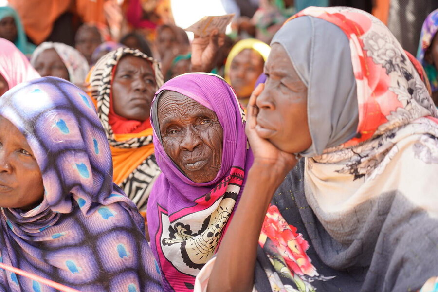 Women at Zamzam camp in North Darfur in 2022, where famine has now been confirmed. They once received WFP food assistance -- but fighting has cut off humanitarian access here and elsewhere in Sudan. Photo: WFP/Leni Kinzli